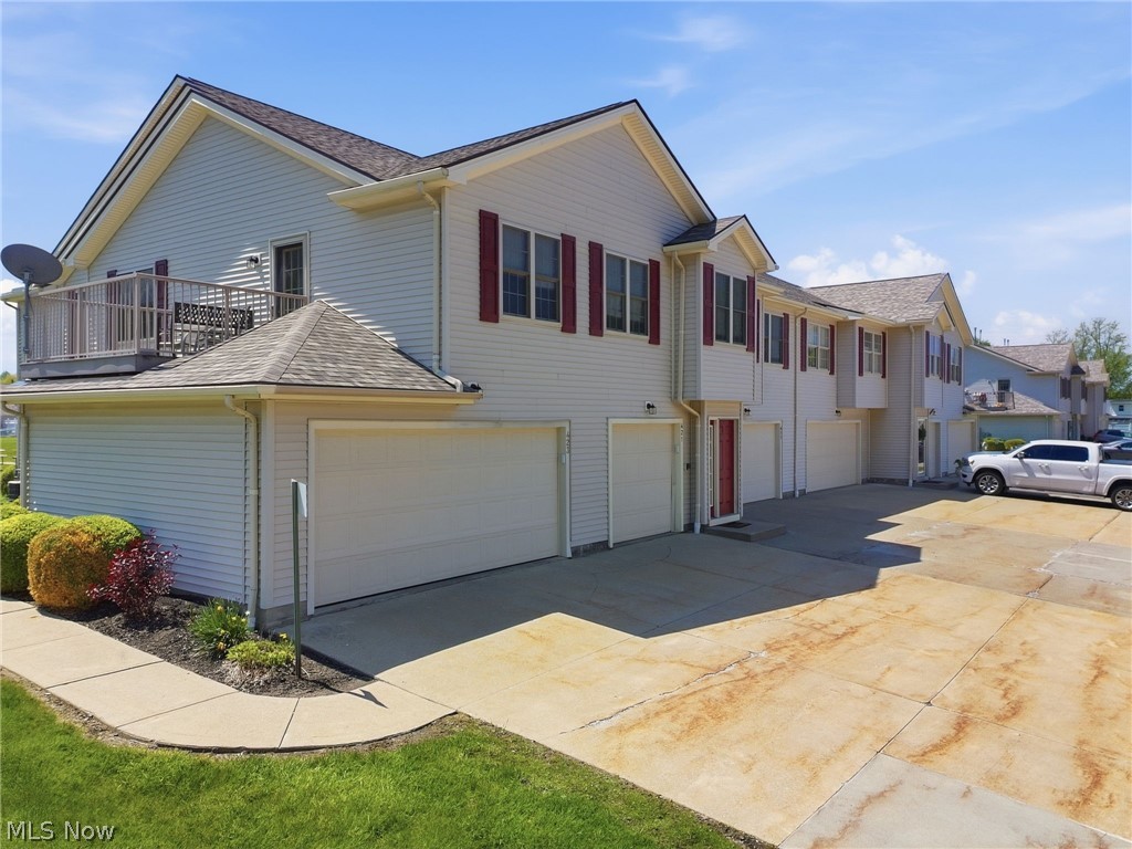 6000 Lake Road West, Unit 423 Ashtabula, OH 44004 - Photo 1 of 35