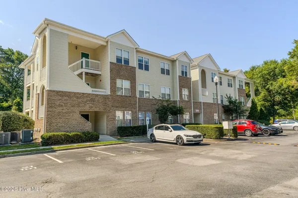 $205,000 | 4521 Sagedale Drive, Unit 101, Wilmington, NC 28405