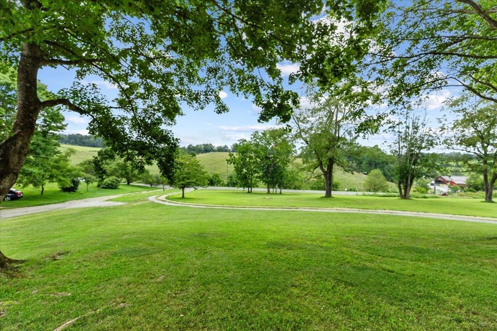 790 North Main Street Rural Retreat, VA 24368 - Photo 32 of 38 Gallery Image 32