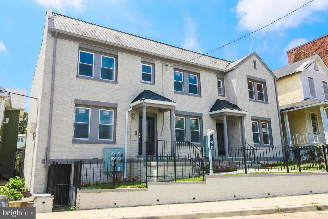 710 Shepherd Road Northwest, Unit 6 Washington, DC 20011 - Photo 1 of 30