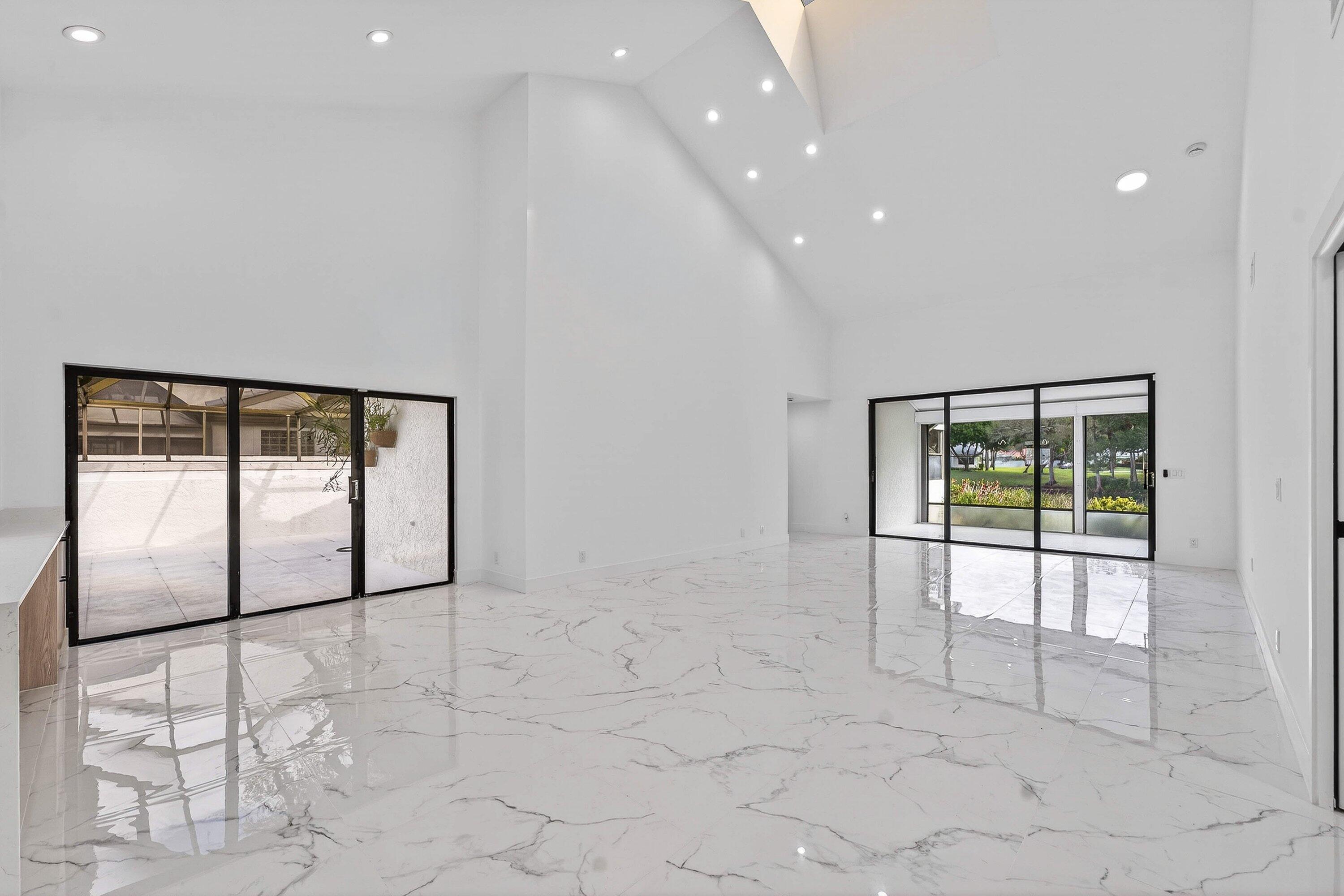 6 Clubhouse Lane Boynton Beach, FL 33436 - Photo 21 of 76 010-6ClubhouseLane-BoyntonBeach-FL-33436