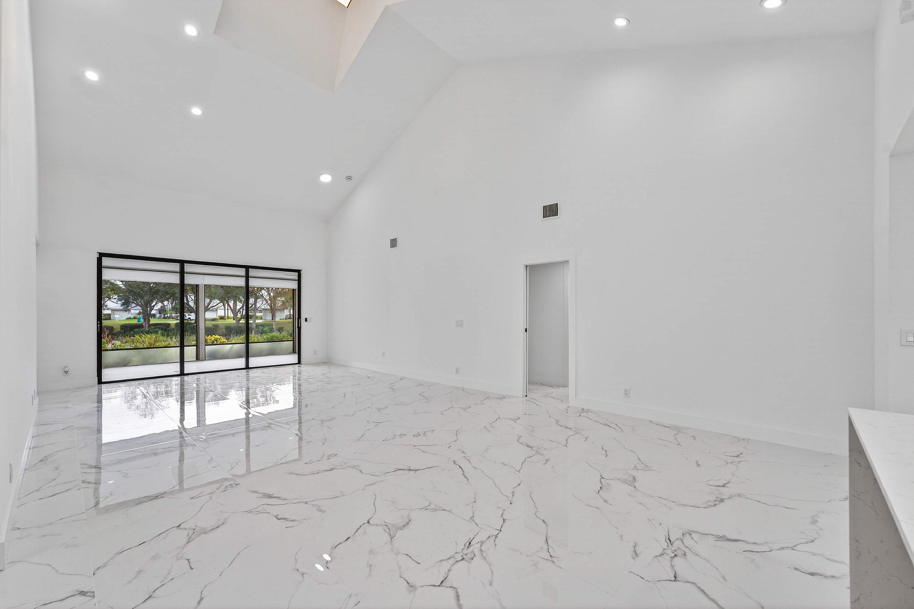 6 Clubhouse Lane Boynton Beach, FL 33436 - Photo 22 of 76 011-6ClubhouseLane-BoyntonBeach-FL-33436