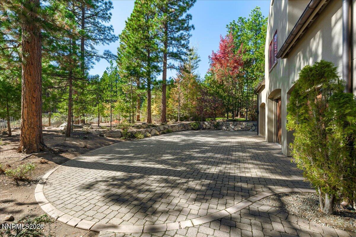 4660 Alpes Way Reno, NV 89511 - Photo 11 of 60 011-DSC_9251