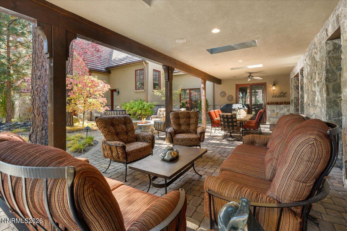 4660 Alpes Way Reno, NV 89511 - Photo 19 of 60 019-DSC_9375
