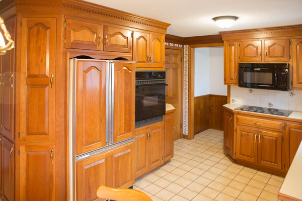 23 Covel Street Springfield, MA 01128 - Photo 7 of 25