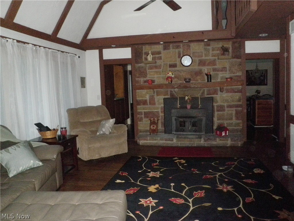 11510 Lakeview Road Chardon, OH 44024 - Photo 2 of 19 This great room has an awesome country feel with wide plank hardwood flooring, stone fireplace, cathedral ceiling and wall of windows!