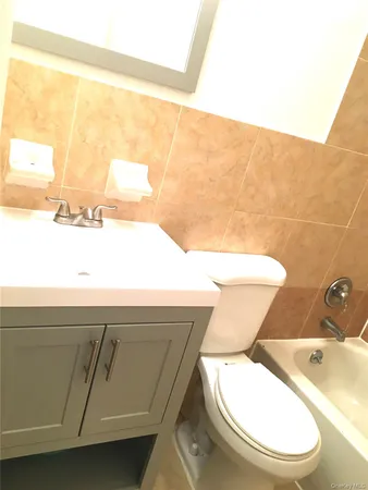 $3,150 | 82-81 88th Place | Forest Park