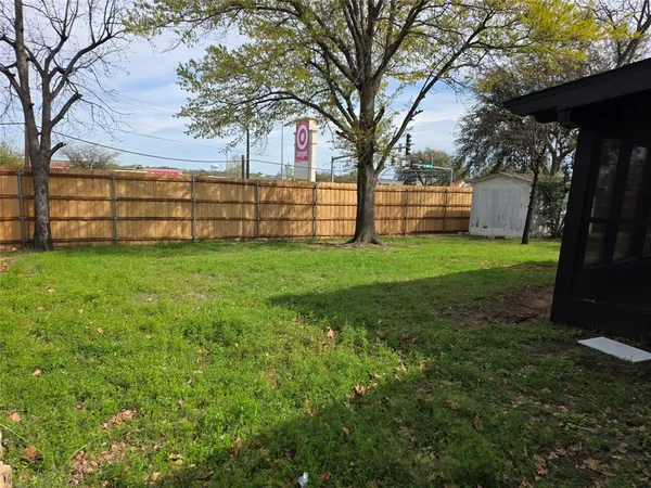 $2,500 | 800 Overhill Court, Hurst, TX 76053