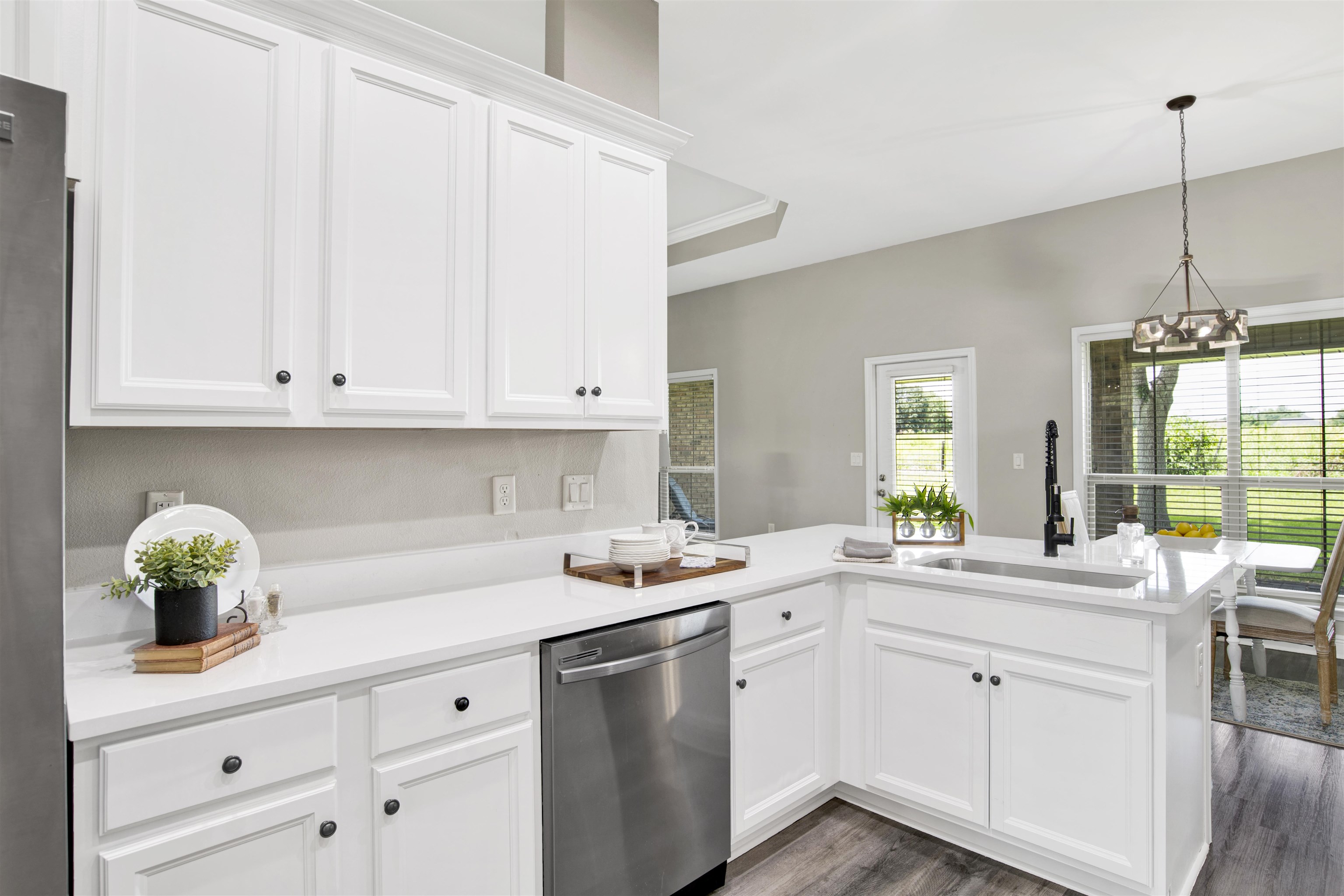 11561 Plateau Street Daphne, AL 36526 - Photo 8 of 29 Kitchen