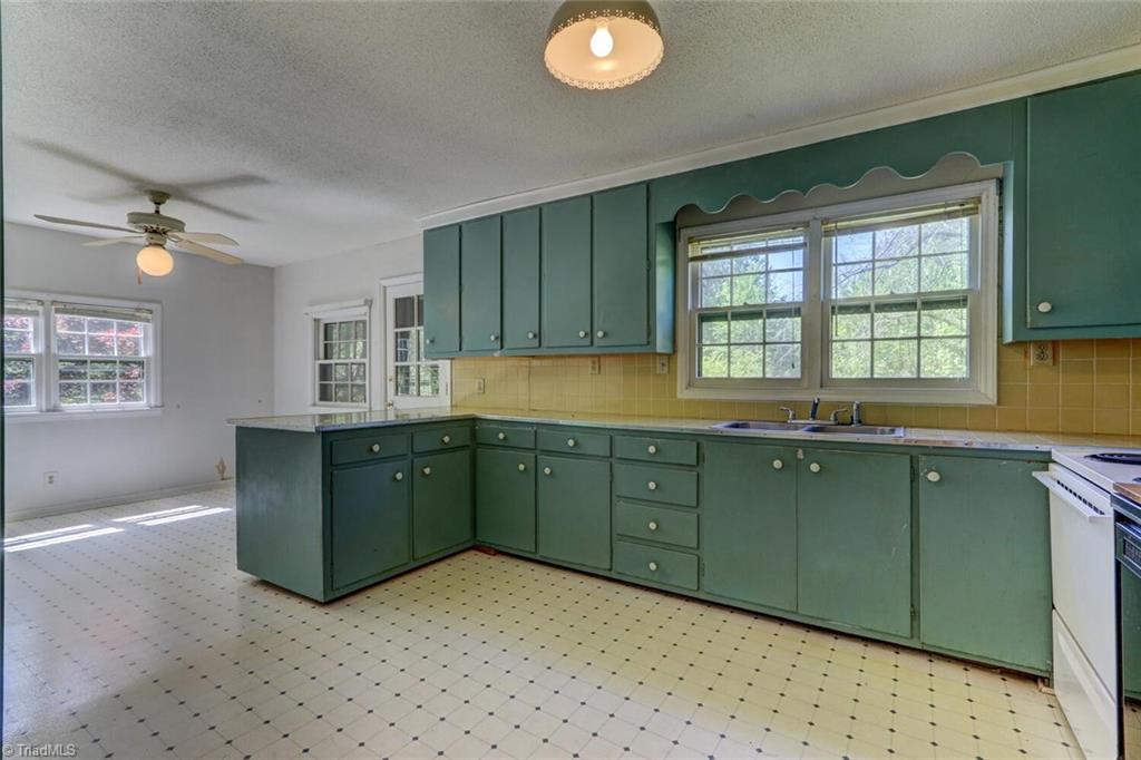 1130 County Line Road Reidsville, NC 27320 - Photo 16 of 39 Gallery Image 16