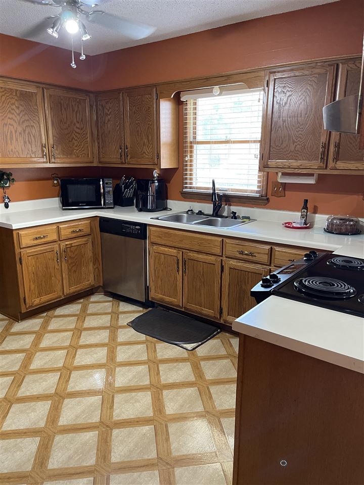 6979 Ridge Top Place Memphis, TN 38141 - Photo 4 of 15