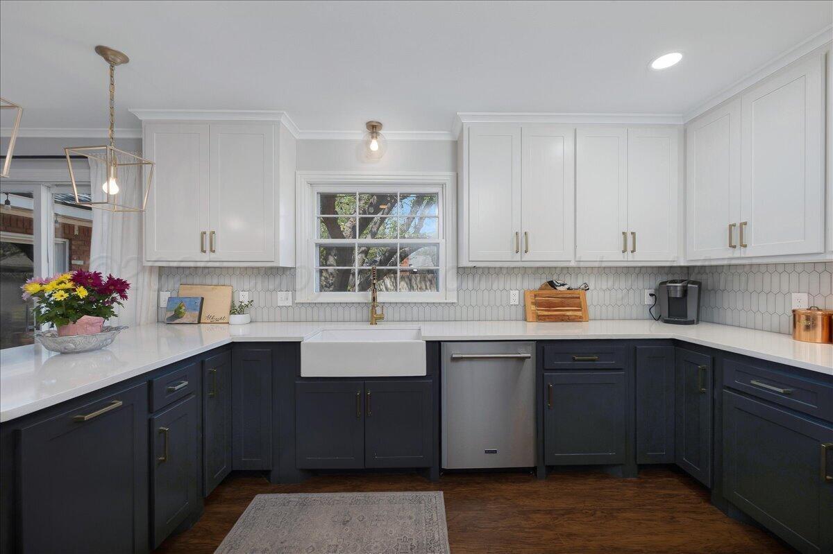 6100 Jameson Road Amarillo, TX 79106 - Photo 9 of 29 10-Kitchen 2