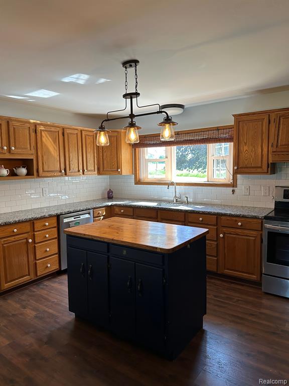 3167 Howland Road Almont, MI 48003 - Photo 12 of 25