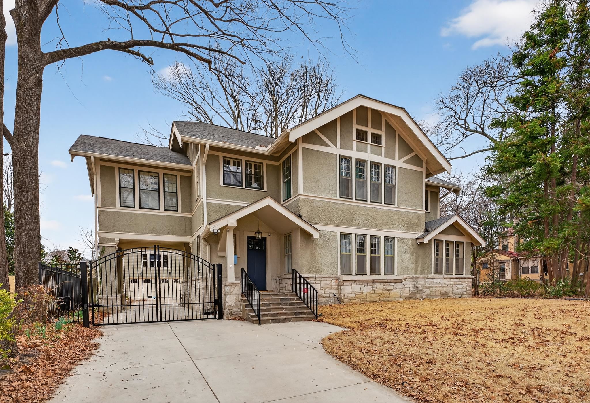 2364 South Strathmore Circle Memphis, TN 38112 - Photo 2 of 40