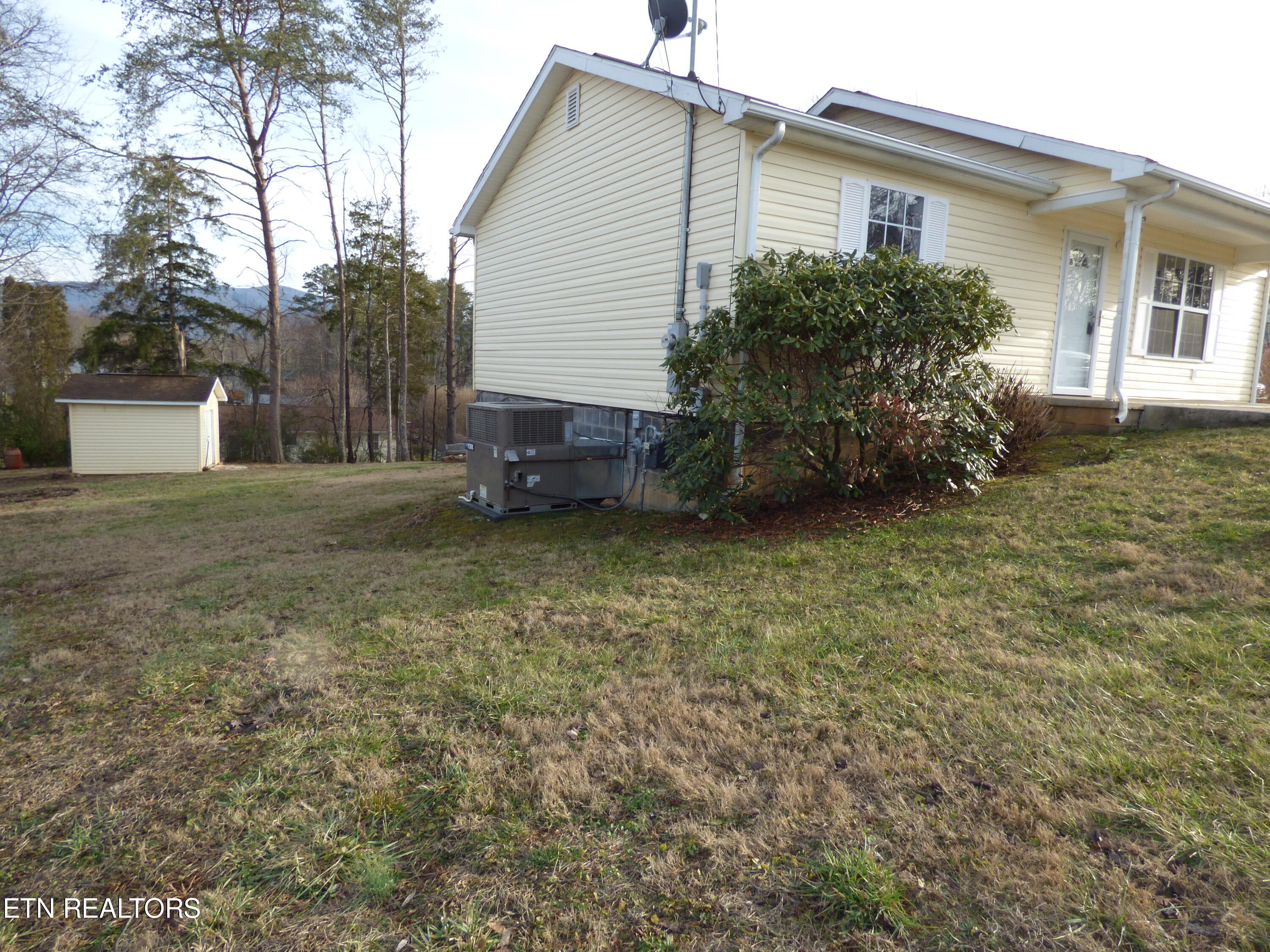 175 Terry Street Newport, TN 37821 - Photo 15 of 28 P1280959