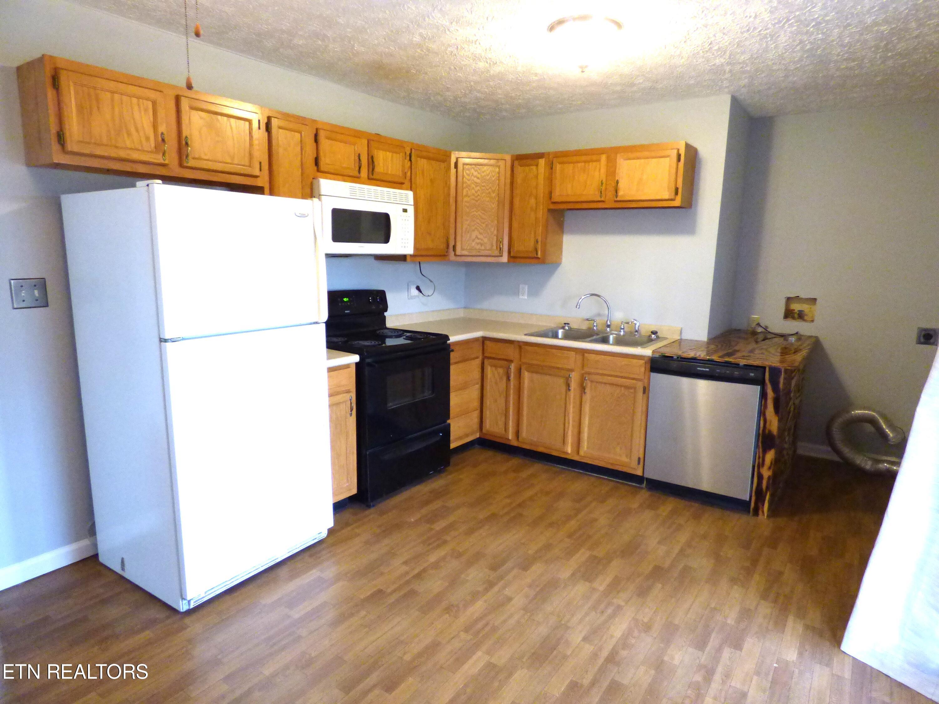 175 Terry Street Newport, TN 37821 - Photo 18 of 28 P1280962