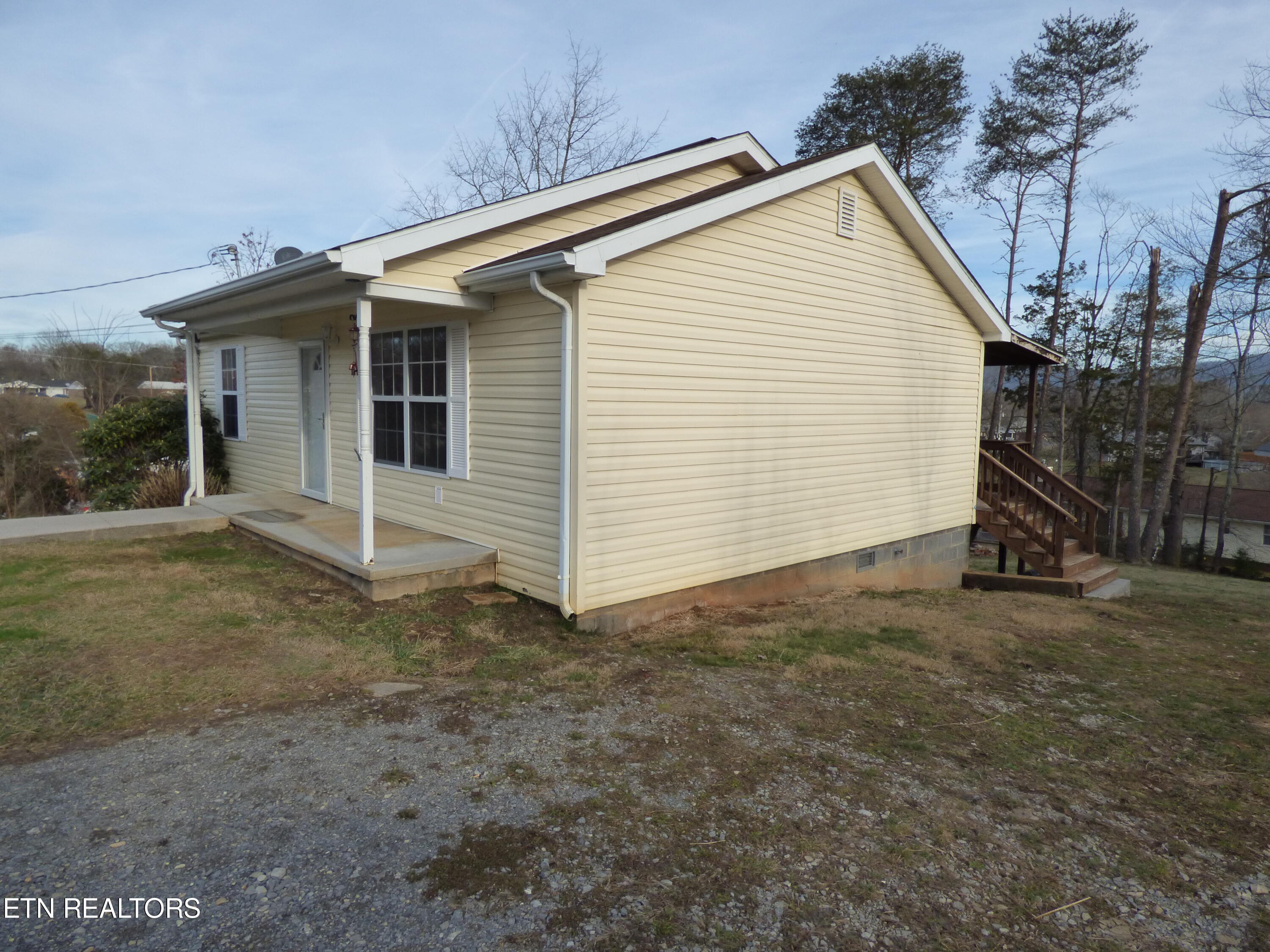 175 Terry Street Newport, TN 37821 - Photo 3 of 28 P1280943