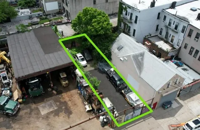 $795,000 | 172 Moore Street | East Williamsburg