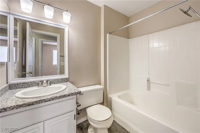 $1,890 | 1452 Rothwell Court, Unit 3, Las Vegas, NV 89102