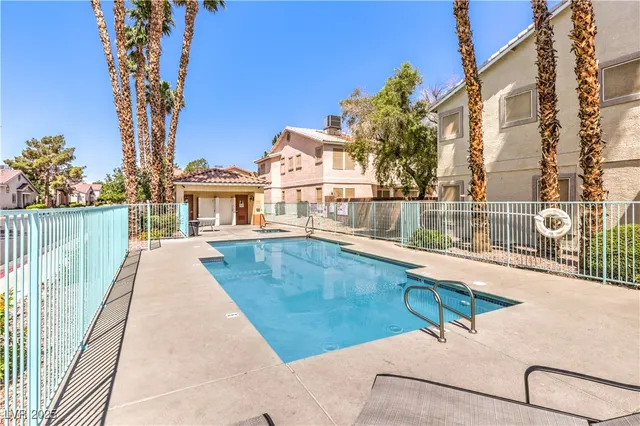 $1,890 | 1452 Rothwell Court, Unit 3, Las Vegas, NV 89102