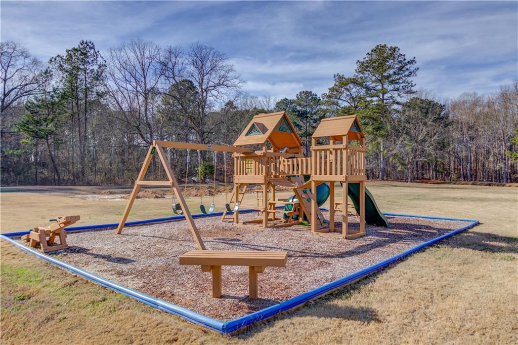 2630 Snowcrest Place Bethlehem, GA 30620 - Photo 38 of 39 a view of a house with a park