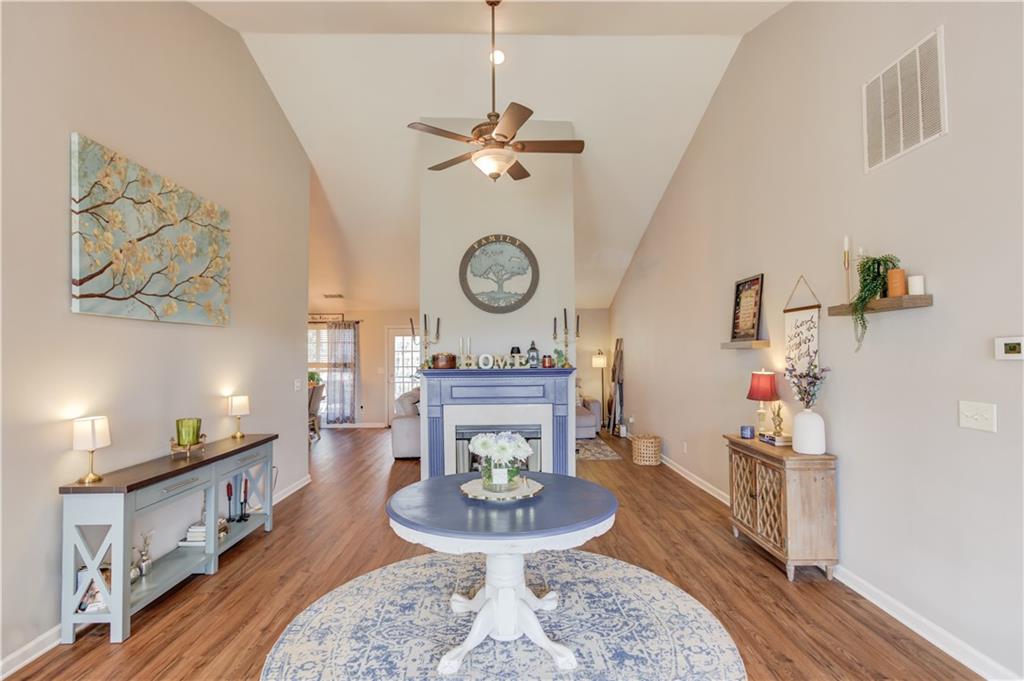 2630 Snowcrest Place Bethlehem, GA 30620 - Photo 9 of 39 a living room with furniture and a table