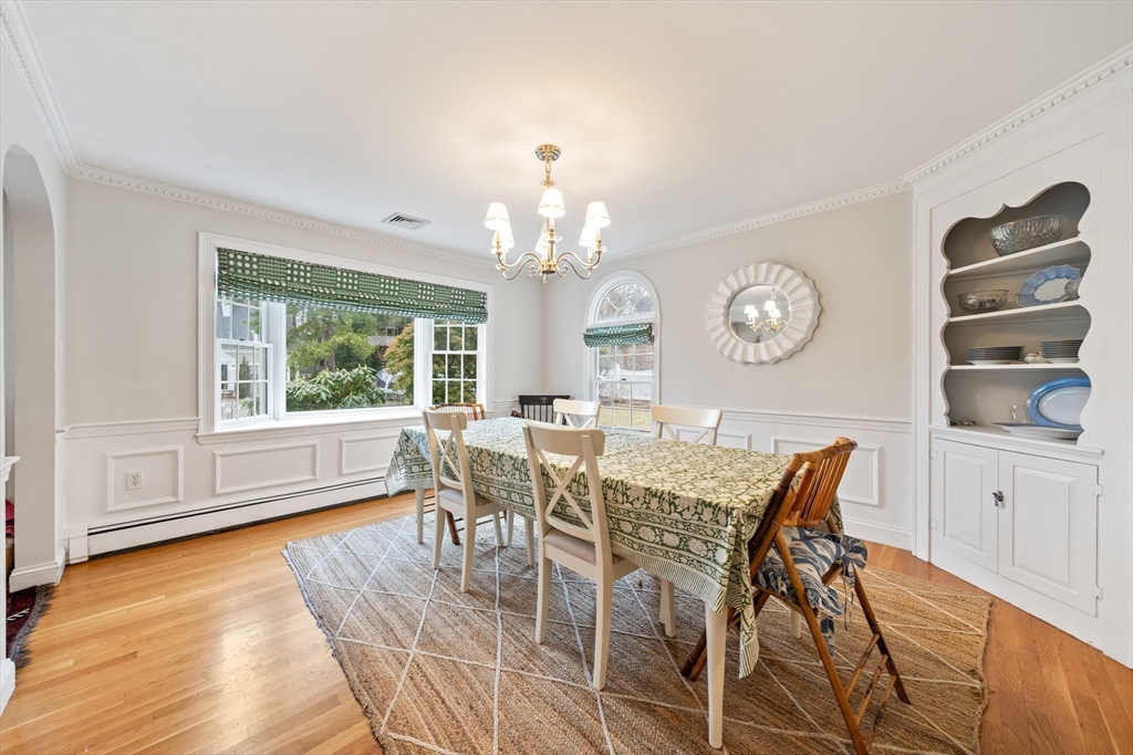 55 Burnside Road Needham, MA 02494 - Photo 5 of 24
