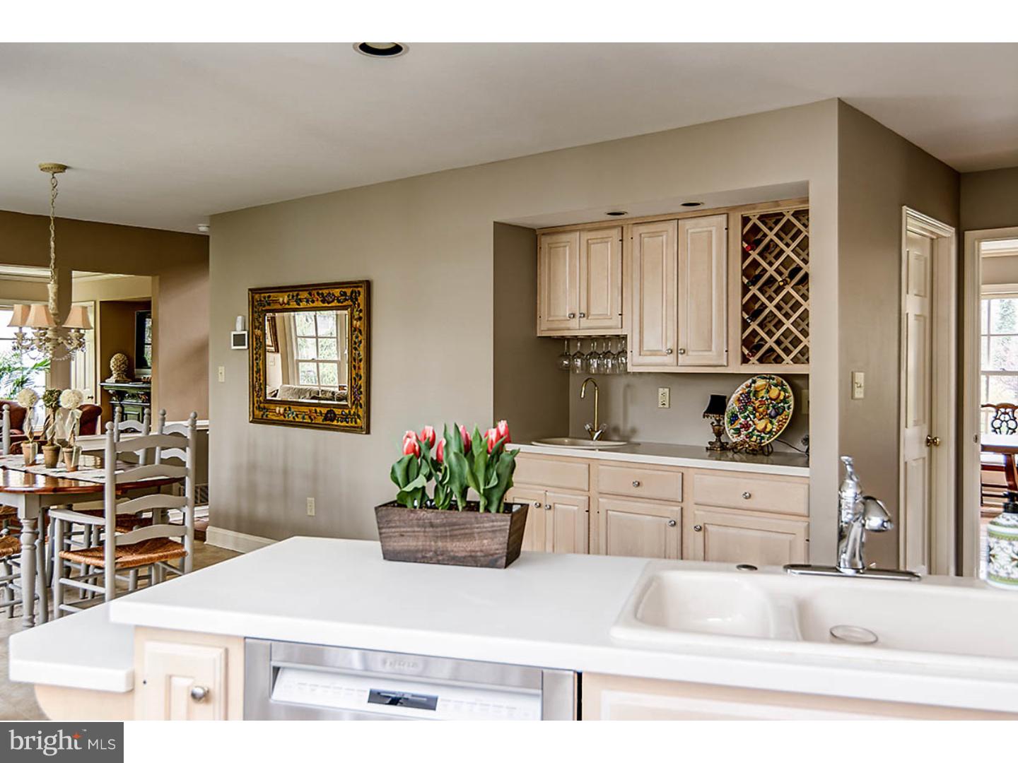 25 Legion Lane Haddonfield, NJ 08033 - Photo 10 of 25 Wet Bar