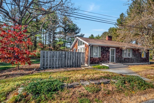 8 Rice Street Hopkinton, MA 01748 - Photo 2 of 16 Gallery Image 2