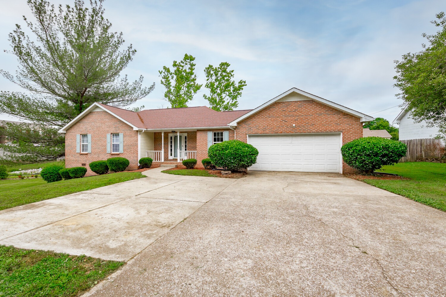 1943 Needmore Road Clarksville, TN 37042 - Photo 4 of 34 Gallery Image 4