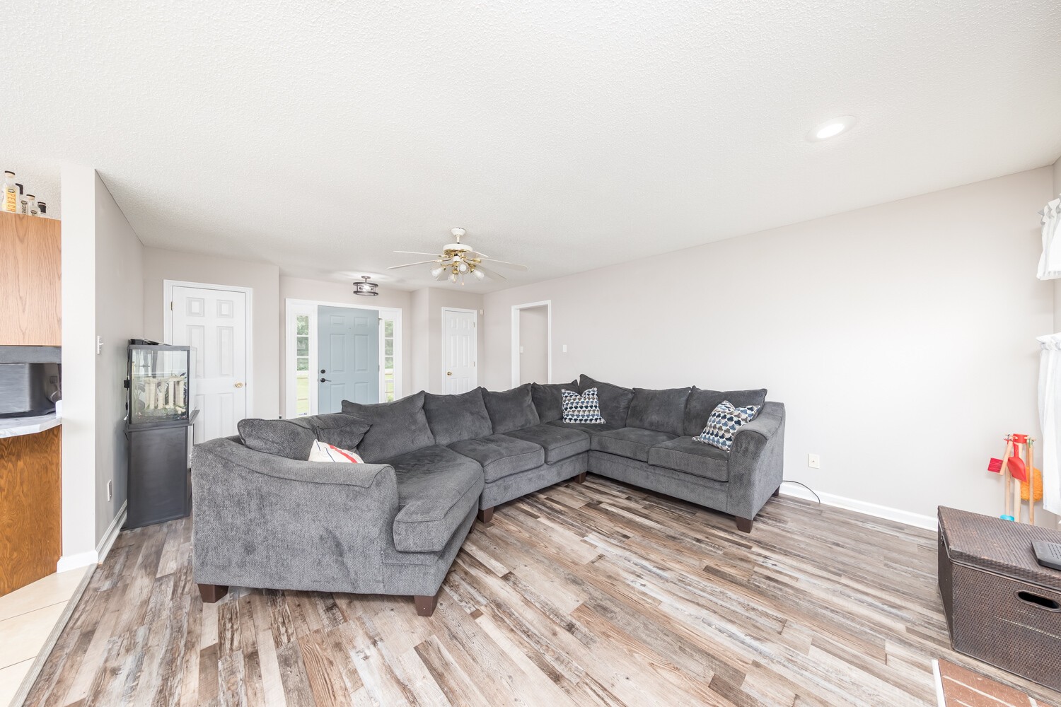 1943 Needmore Road Clarksville, TN 37042 - Photo 8 of 34 Gallery Image 8