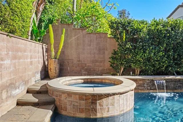 $1,725,000 | 8 Claymont Drive, Ladera Ranch, CA 92694