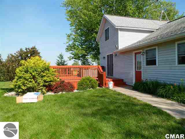 4362 West Baseline Road Mount Pleasant, MI 48858 - Photo 4 of 6 1771075-3.JPG