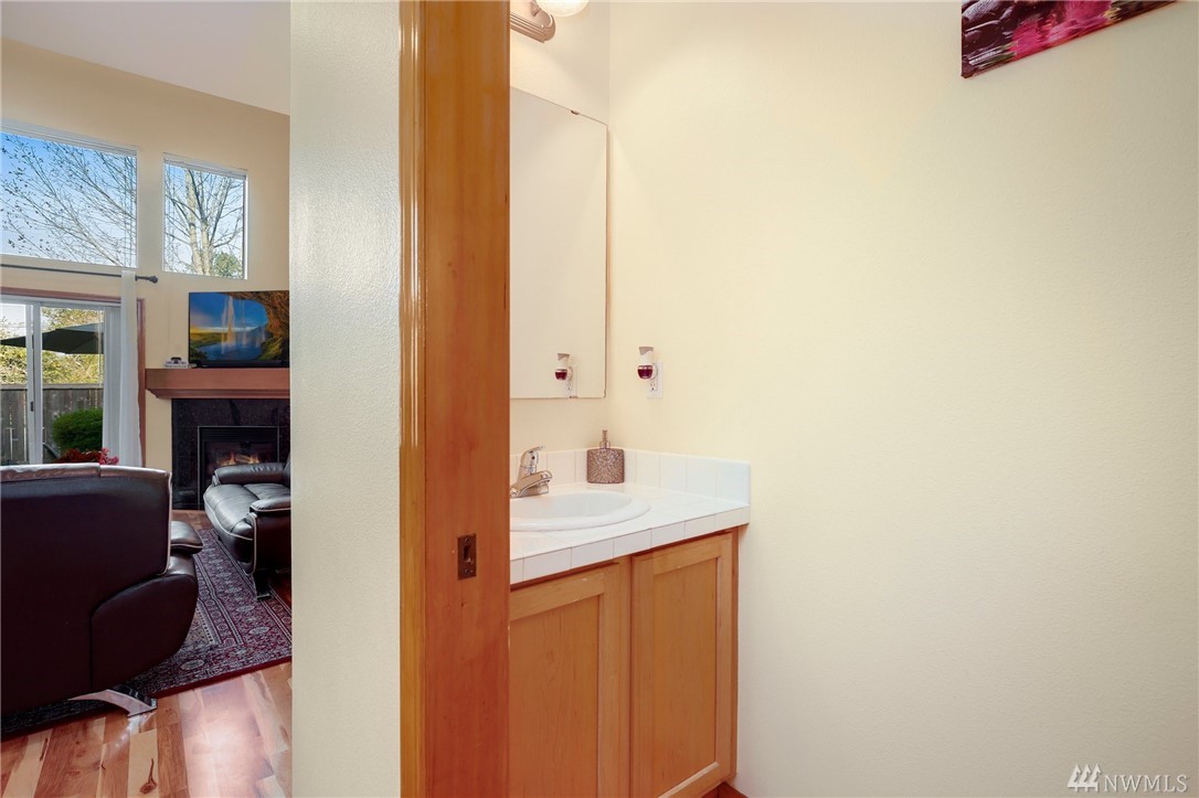 18935 108th Lane Southeast Renton, WA 98055 - Photo 15 of 32 Gallery Image 15