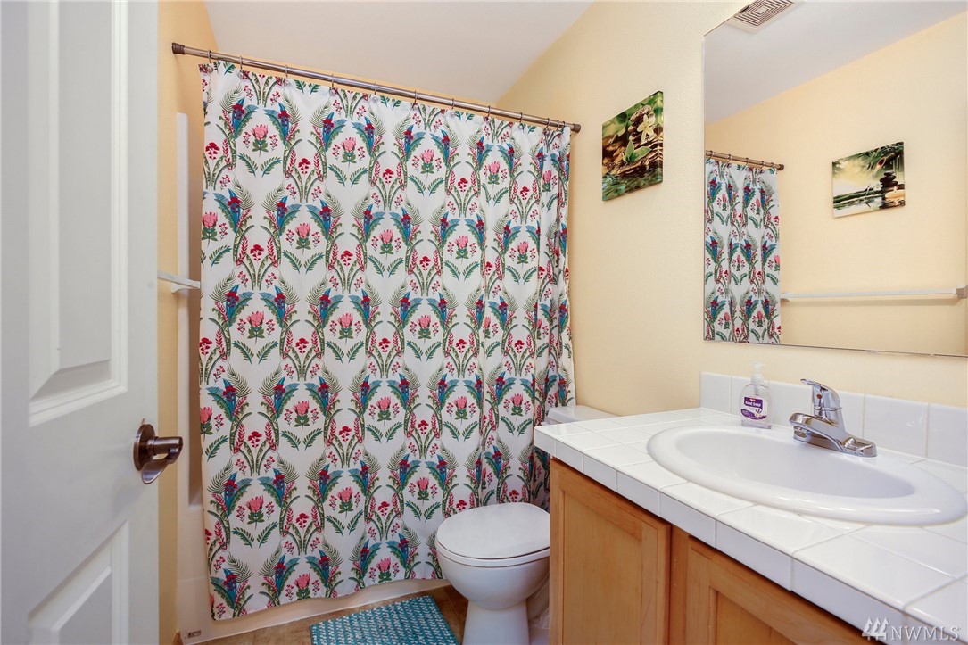 18935 108th Lane Southeast Renton, WA 98055 - Photo 18 of 32 Gallery Image 18
