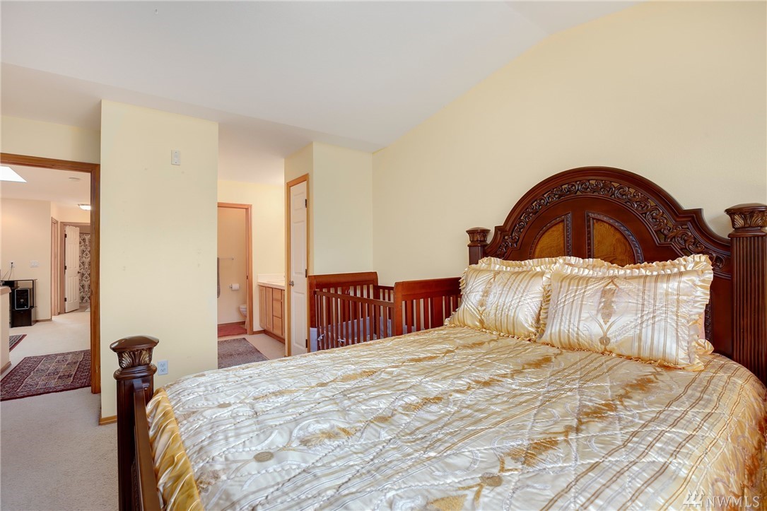 18935 108th Lane Southeast Renton, WA 98055 - Photo 22 of 32 Gallery Image 22