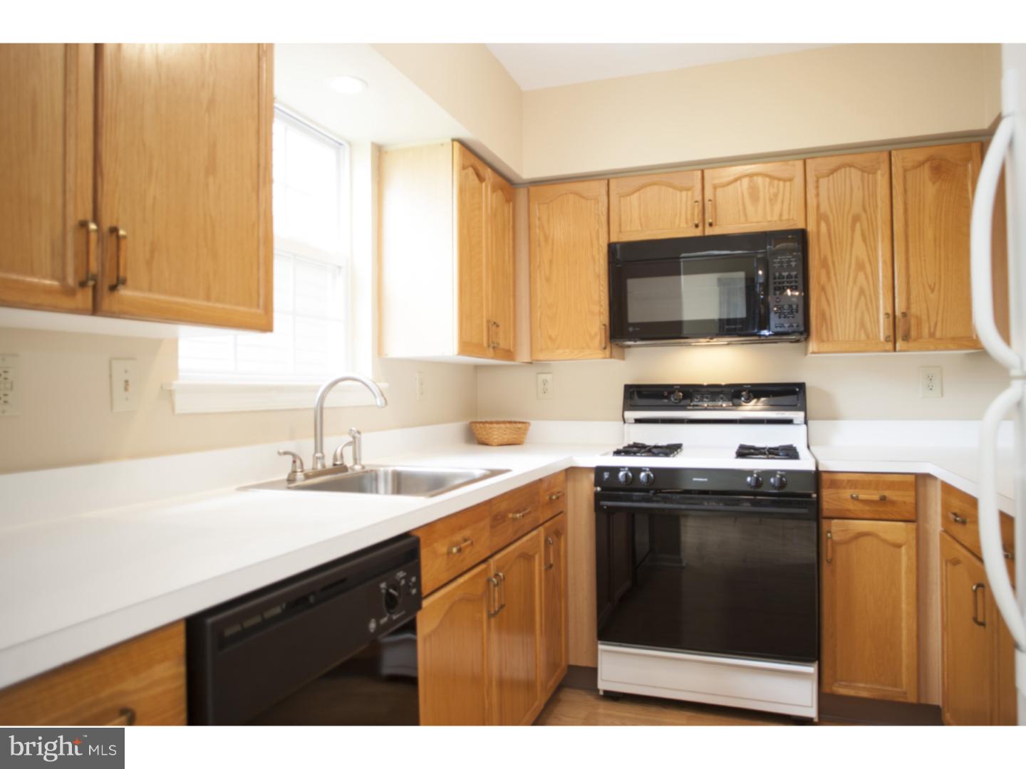 5437 Rinker Circle, Unit 283 Doylestown, PA 18902 - Photo 5 of 19 Kitchen