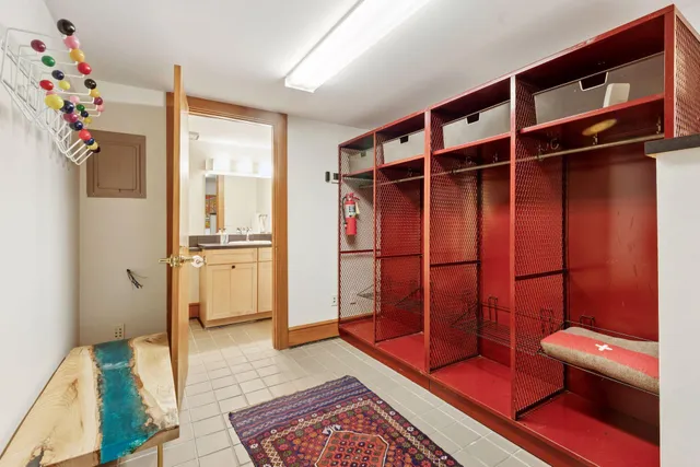 $429,000 | 355 Kellogg Boulevard, Unit 7, St. Paul, MN 55101