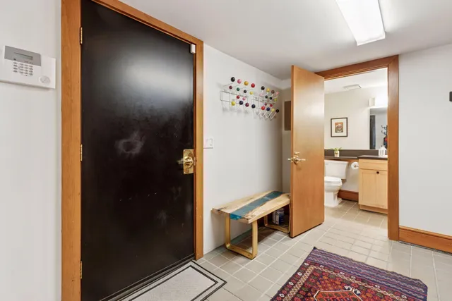 $429,000 | 355 Kellogg Boulevard, Unit 7, St. Paul, MN 55101