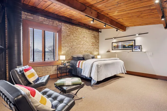 $429,000 | 355 Kellogg Boulevard, Unit 7, St. Paul, MN 55101