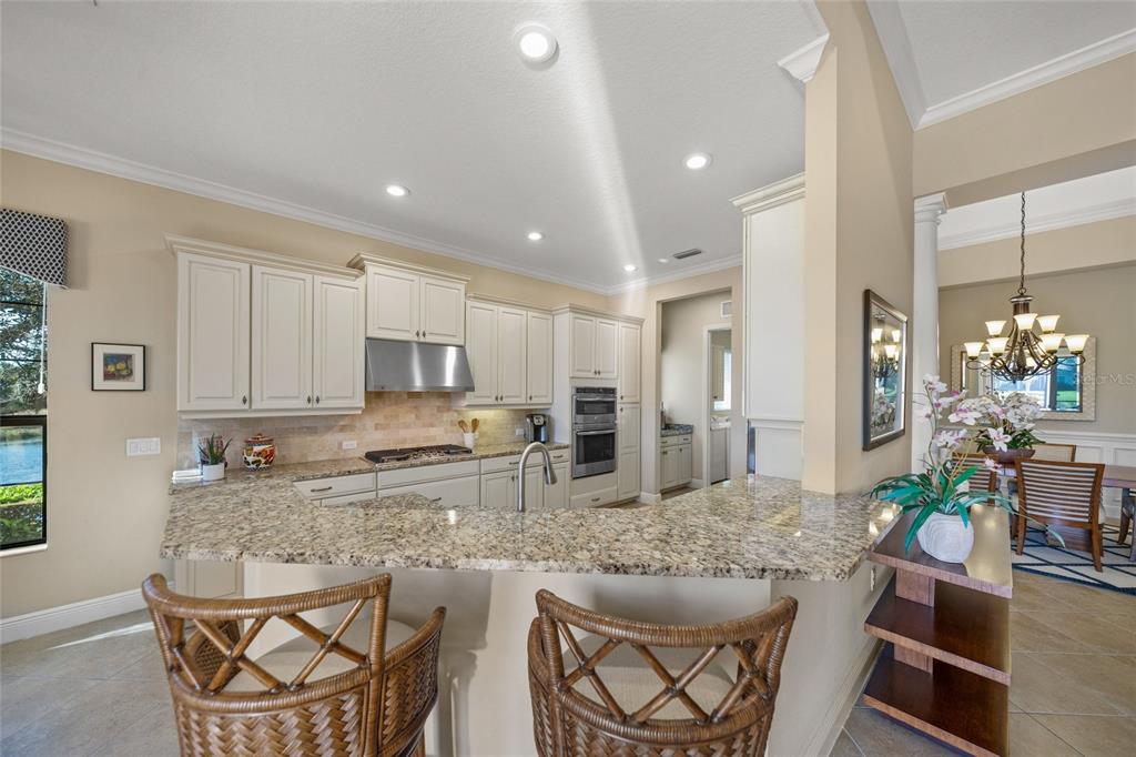 7108 Callander Cove Lakewood Ranch, FL 34202 - Photo 12 of 51 Gallery Image 12