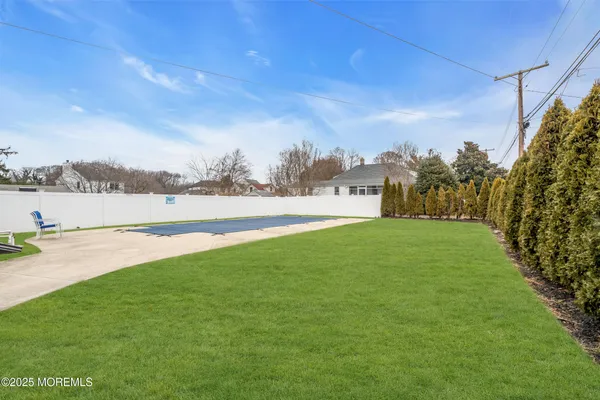 $2,500 | 323 Roosevelt Avenue, Oakhurst, NJ 07755