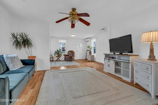 $2,500 | 323 Roosevelt Avenue, Oakhurst, NJ 07755