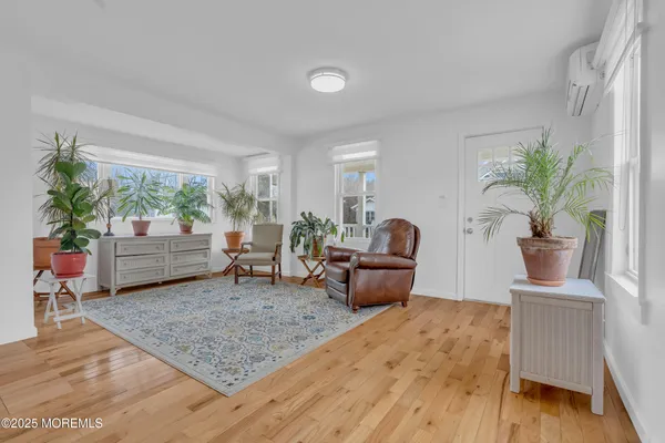 $2,500 | 323 Roosevelt Avenue, Oakhurst, NJ 07755