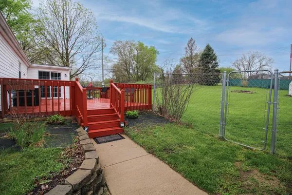 $207,000 | 11082 Elizabeth Drive, Three Rivers, MI 49093
