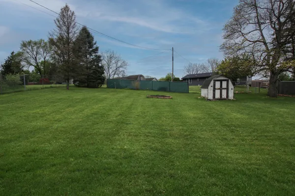 $207,000 | 11082 Elizabeth Drive, Three Rivers, MI 49093