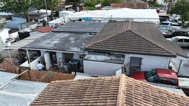 $2,800 | 825 East 9th Lane, Hialeah, FL 33010