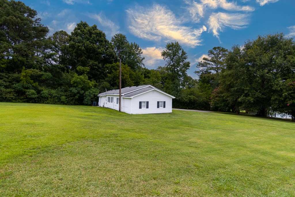 1271 Beaverdale Road Northeast Dalton, GA 30721 - Photo 17 of 32 Gallery Image 17