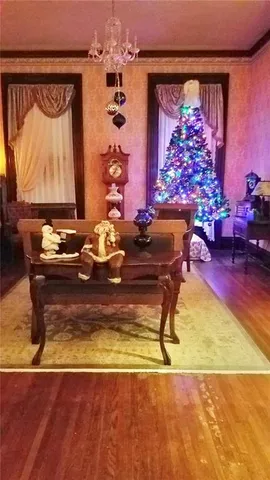 $260,000 | 402 South 12th Street, St. Joseph, MO 64501