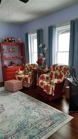 $260,000 | 402 South 12th Street, St. Joseph, MO 64501